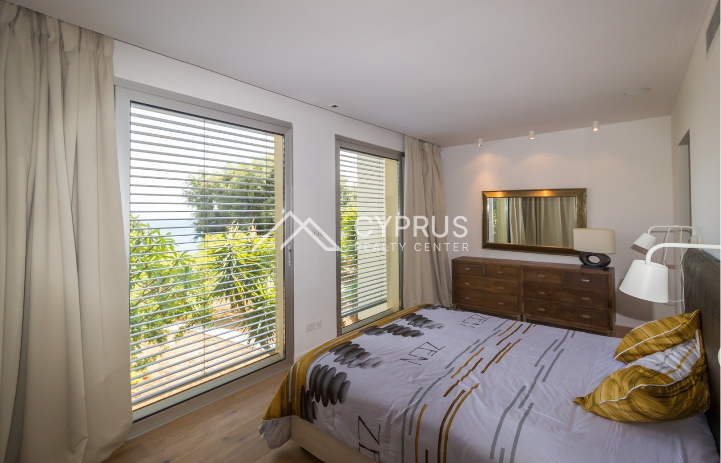 Three bedroom apartment in Limassol, Agios Tychonas - фото 7