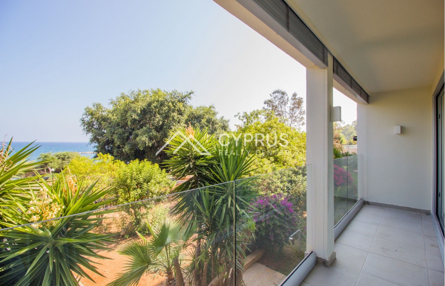 Three bedroom apartment in Limassol, Agios Tychonas - фото 24