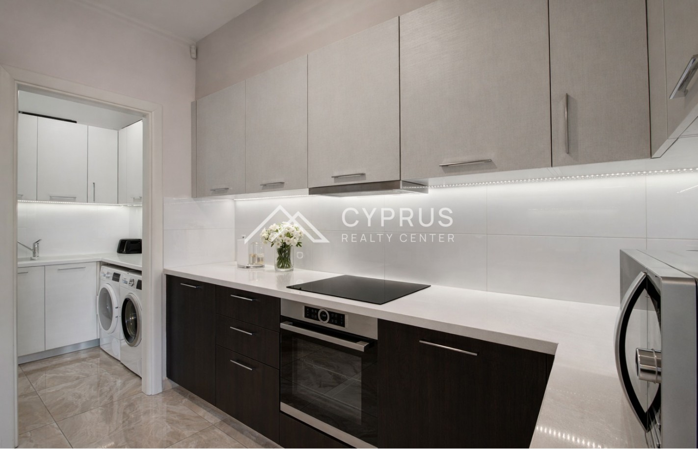 Luxury 3 bedroom apartment in Limassol, City Center - фото 14