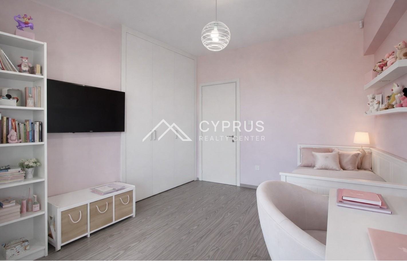 Luxury 3 bedroom apartment in Limassol, City Center - фото 8