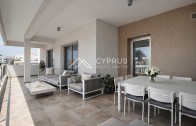 Luxury 3 bedroom apartment in Limassol, City Center - фото 13