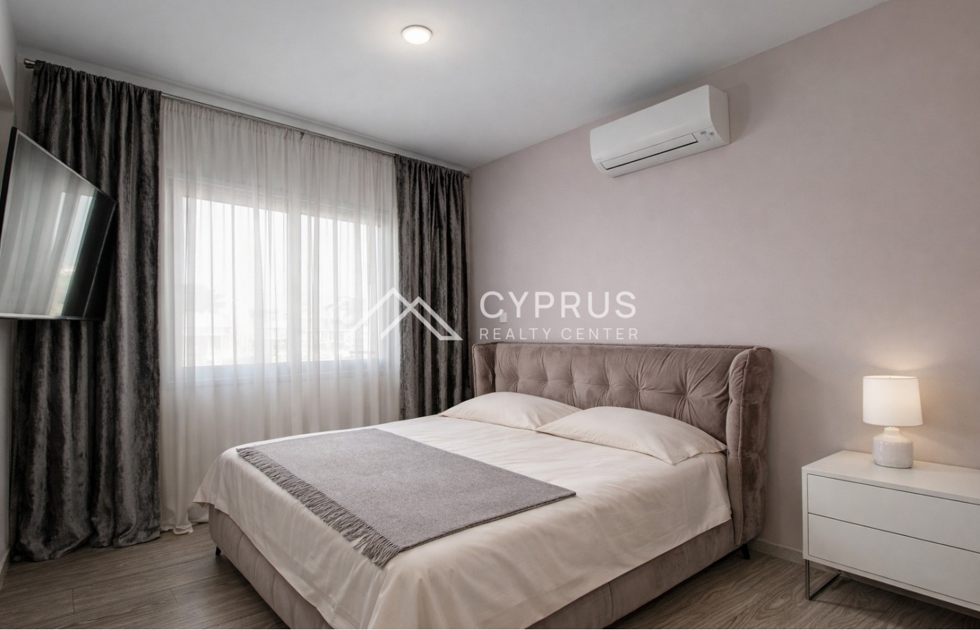 Luxury 3 bedroom apartment in Limassol, City Center - фото 12