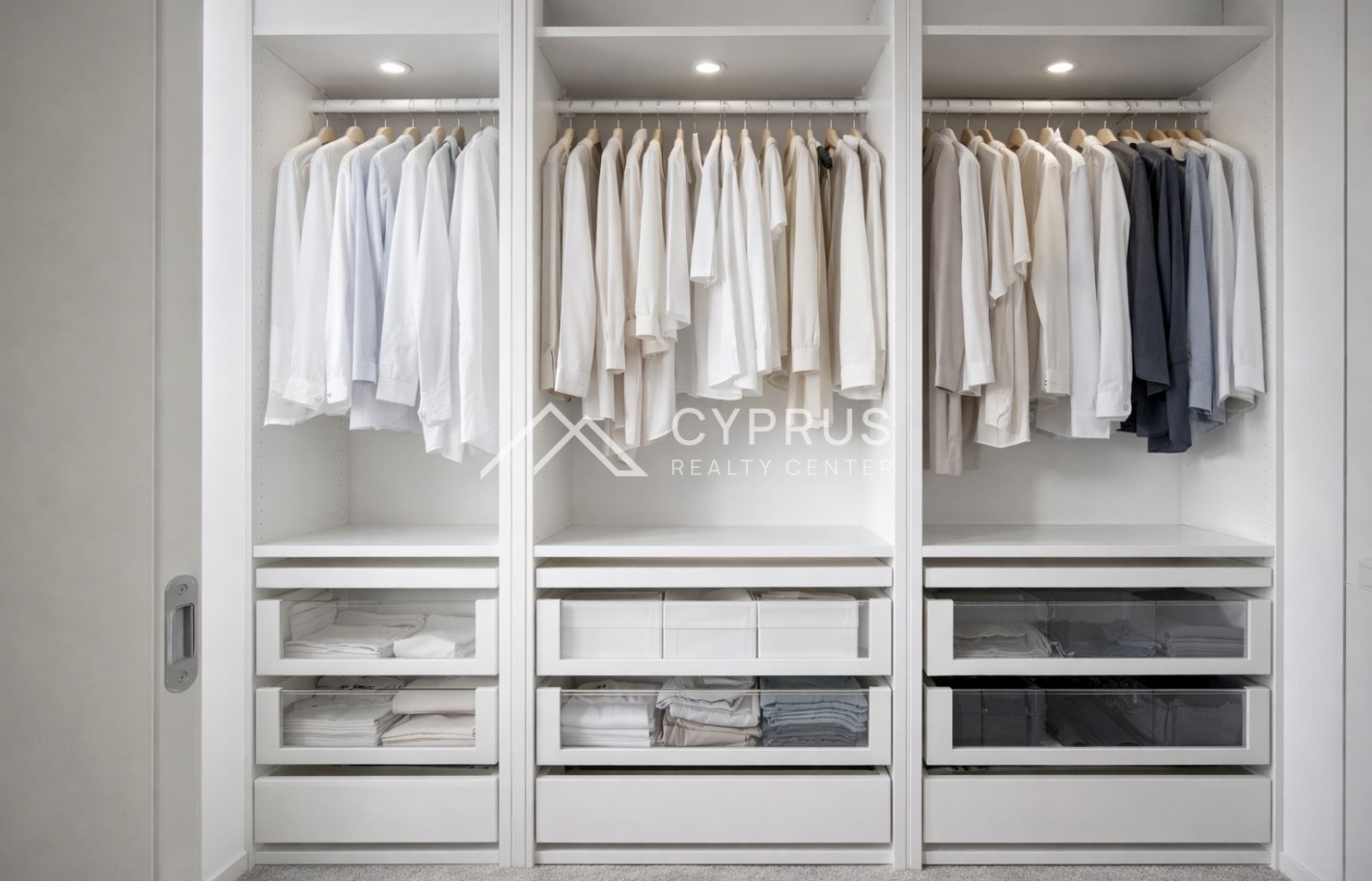 Luxury 3 bedroom apartment in Limassol, City Center - фото 11