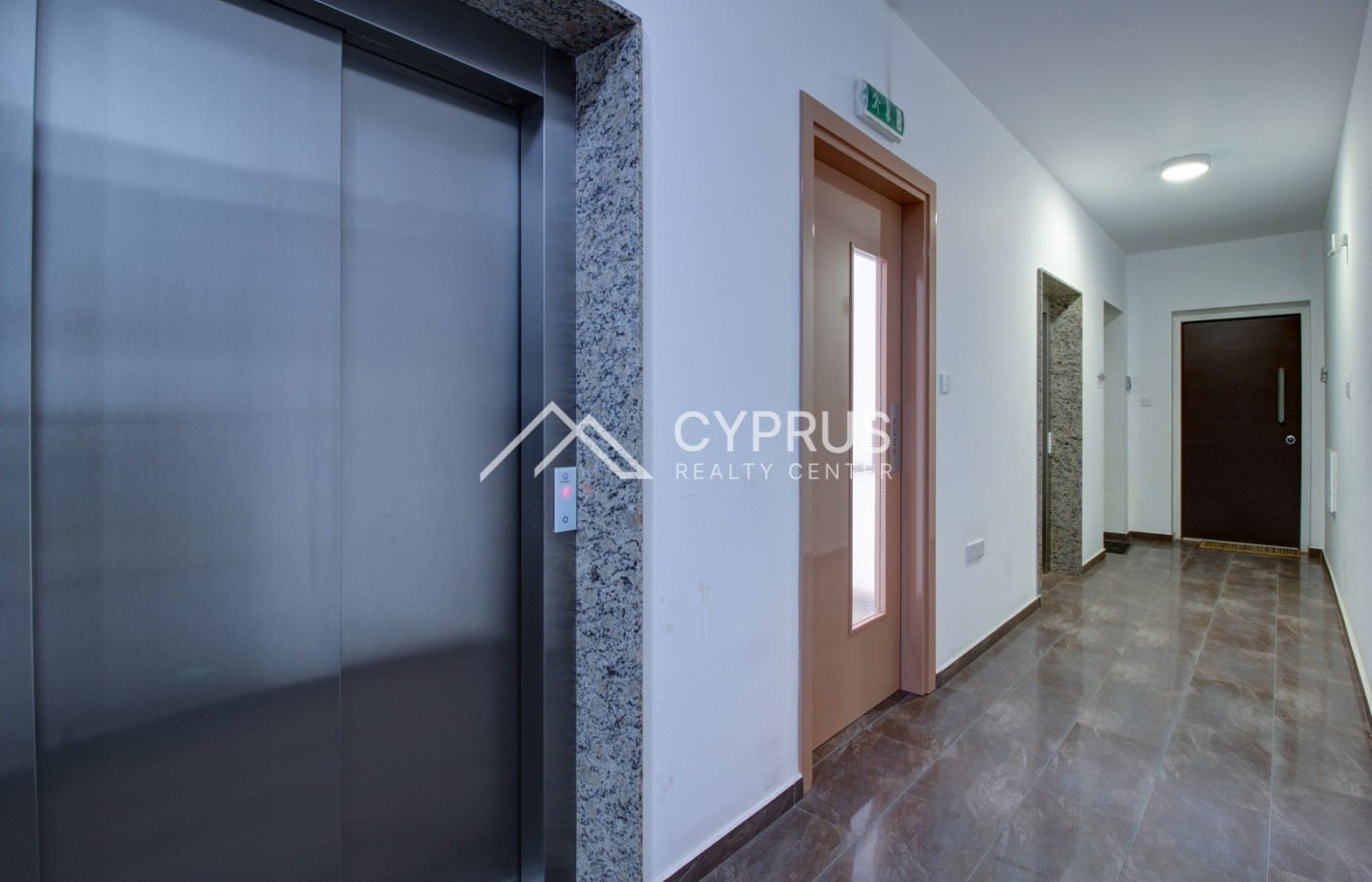 Luxury 3 bedroom apartment in Limassol, City Center - фото 24