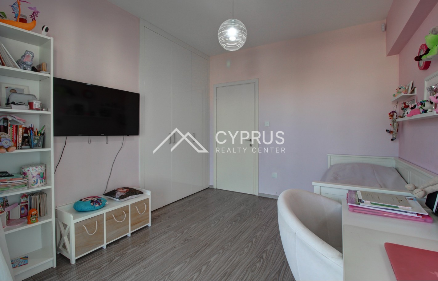Luxury 3 bedroom apartment in Limassol, City Center - фото 8
