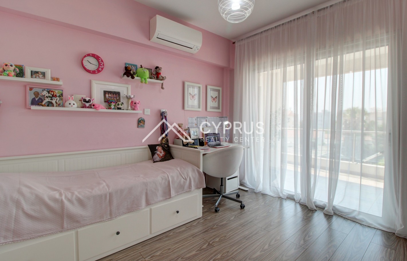 Luxury 3 bedroom apartment in Limassol, City Center - фото 7