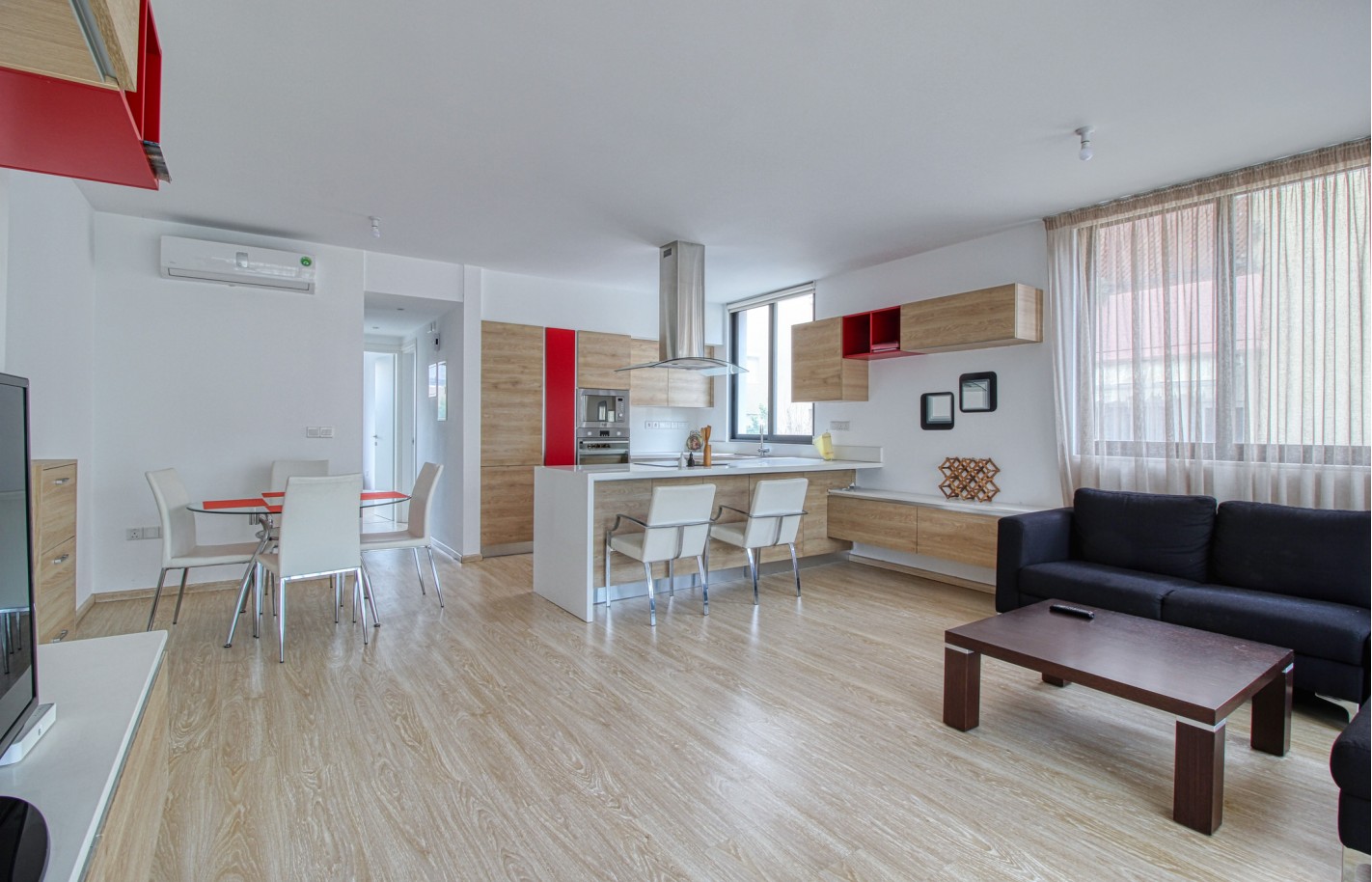 Двуспальные апартаменты в Лимассоле, Neapolis