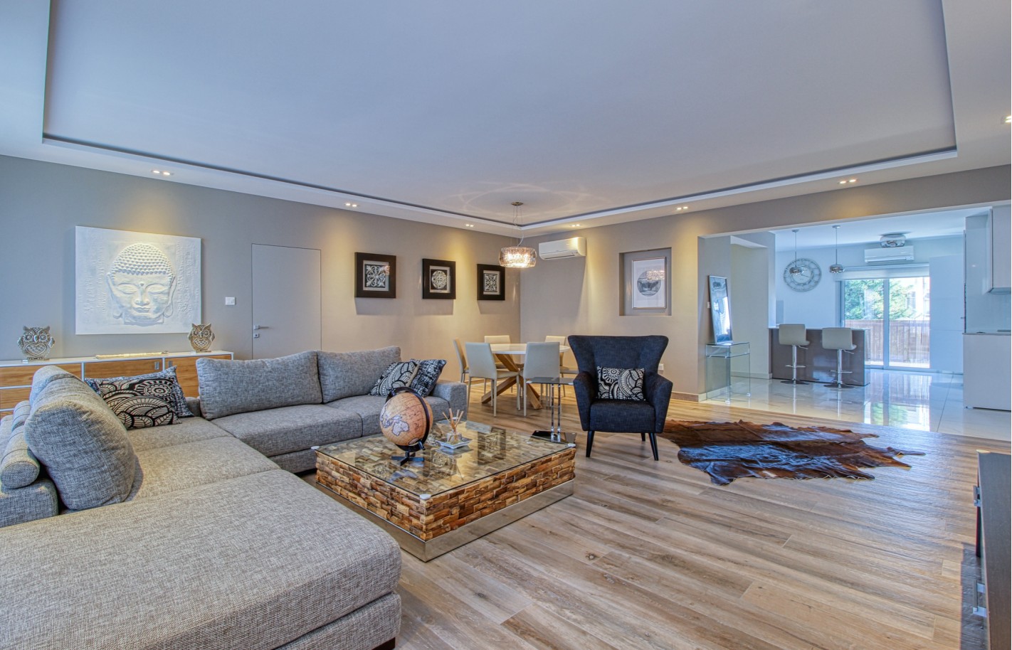 Большое фото