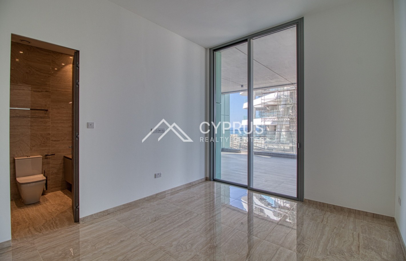 Three bedroom apartment in Limassol, Agios Tychonas - фото 6