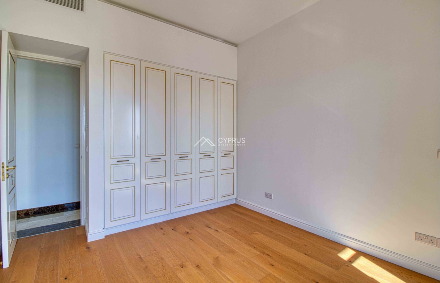 Three bedroom apartment in Limassol, Potamos Germasogeia - фото 10