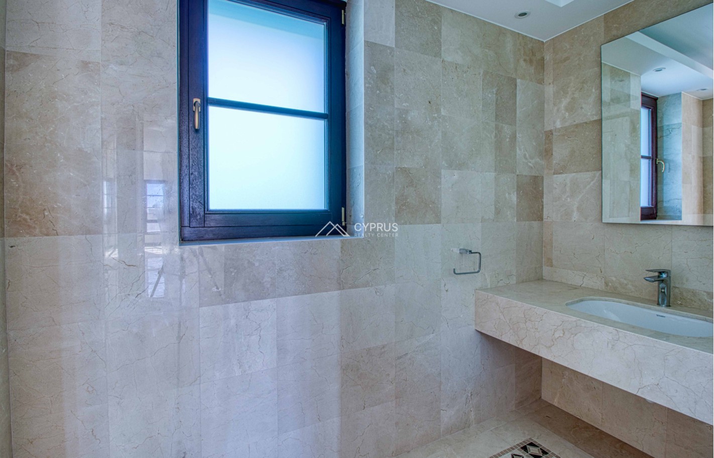 Three bedroom apartment in Limassol, Potamos Germasogeia - фото 14