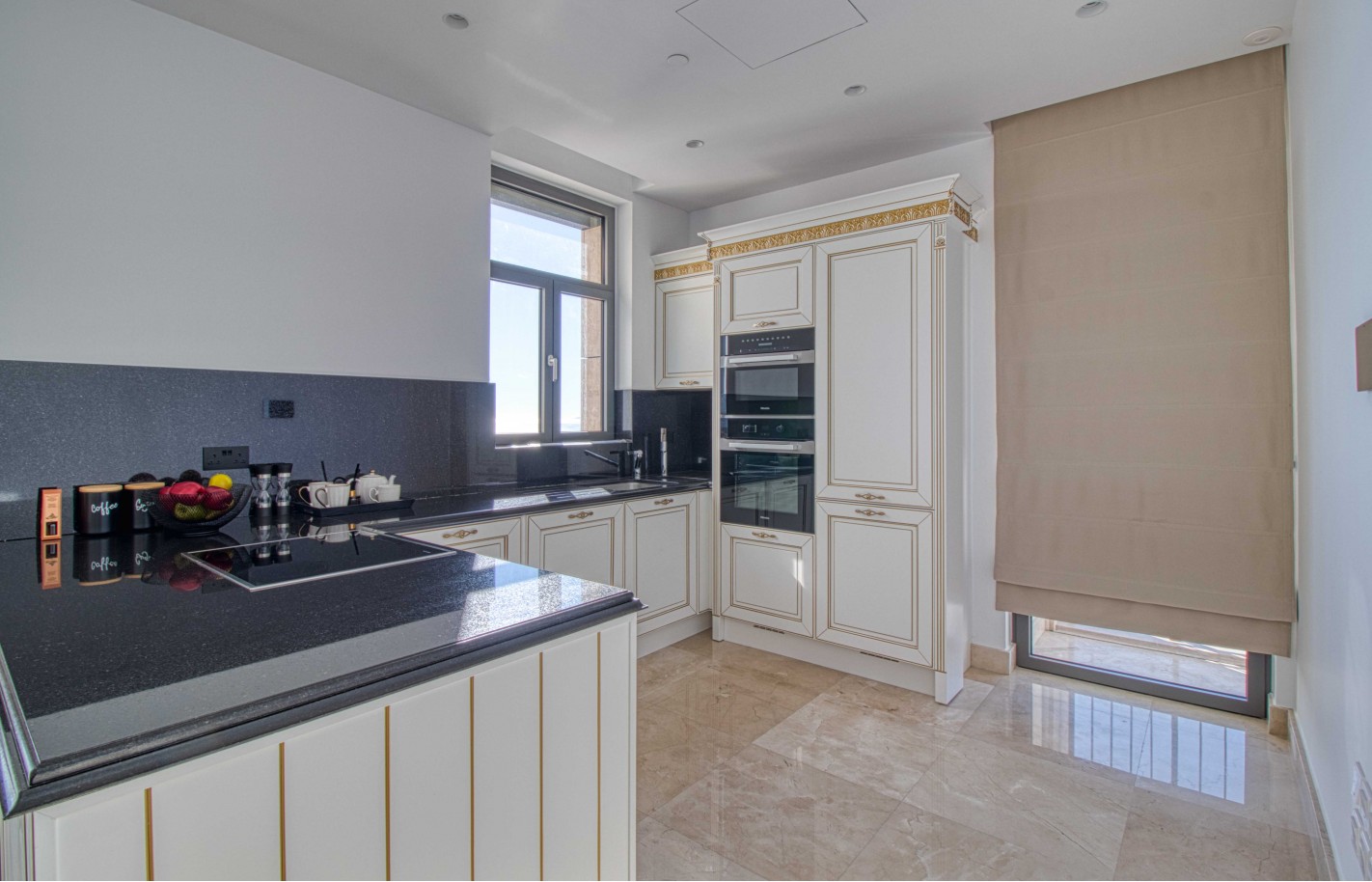 Апартаменты с 4 спальнями в Лимассоле, East Beach - фото 23