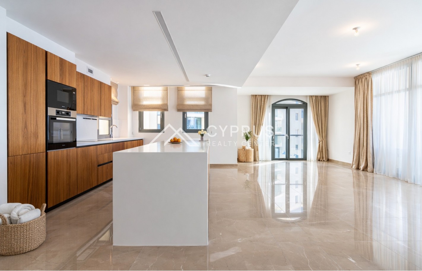 Three bedroom apartment in Limassol, Limassol Marina - фото 2