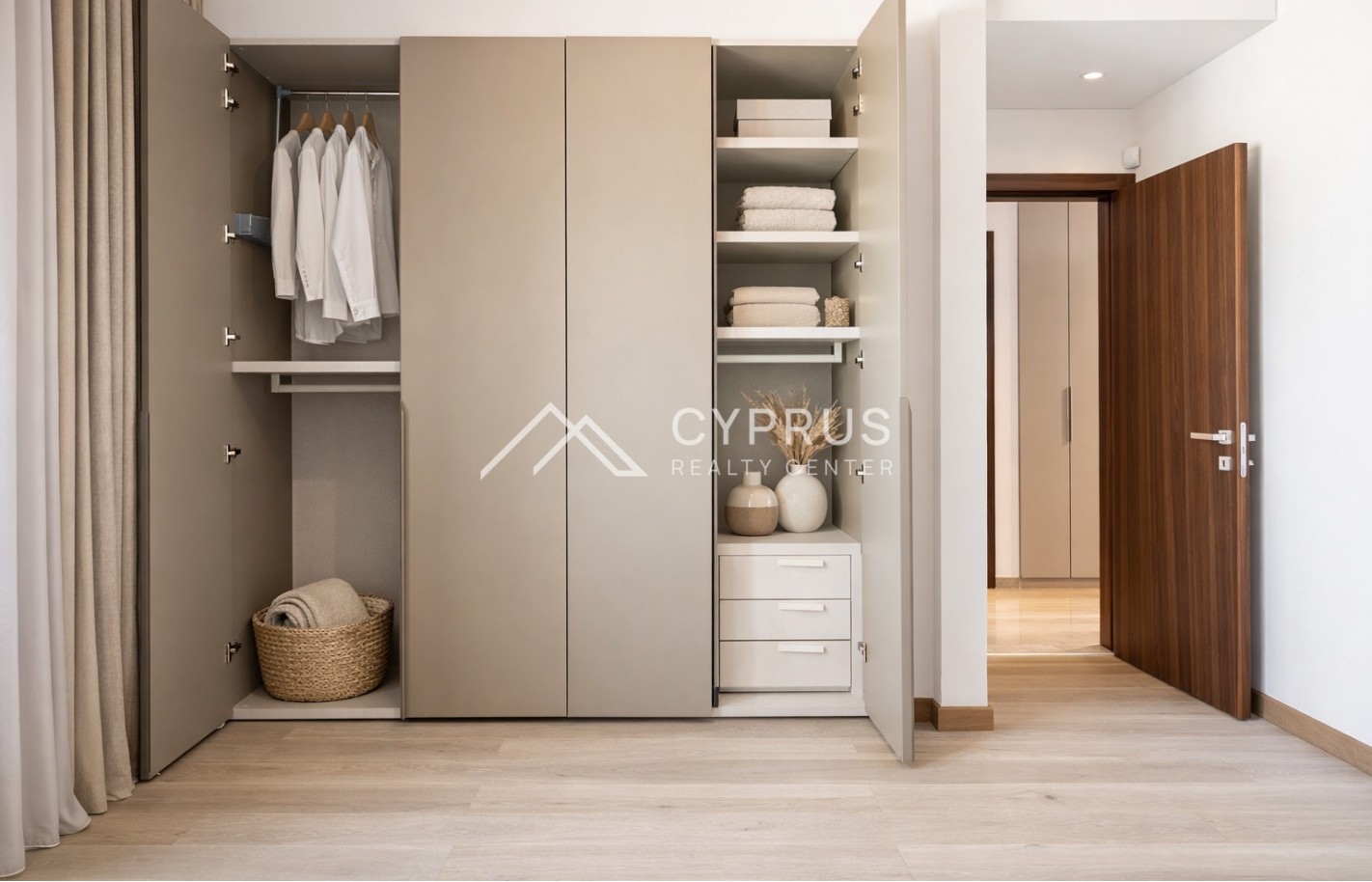 Three bedroom apartment in Limassol, Limassol Marina - фото 11