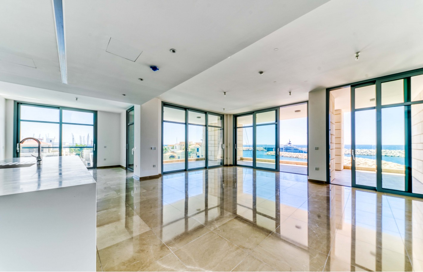 Апартаменты с 4 спальнями в Лимассоле, Limassol Marina - фото 31