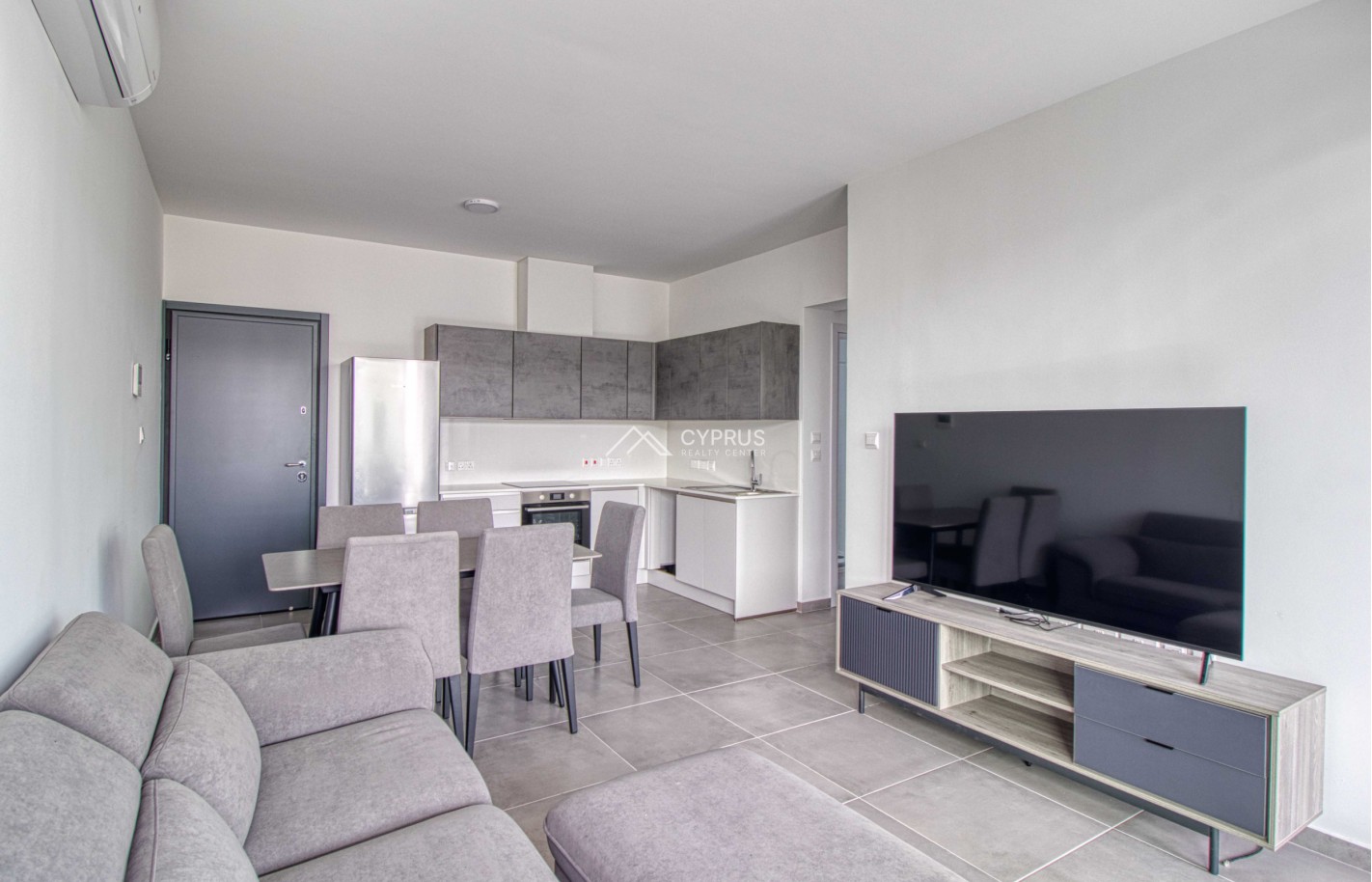 One bedroom apartment in Limassol, Omonia - фото 1