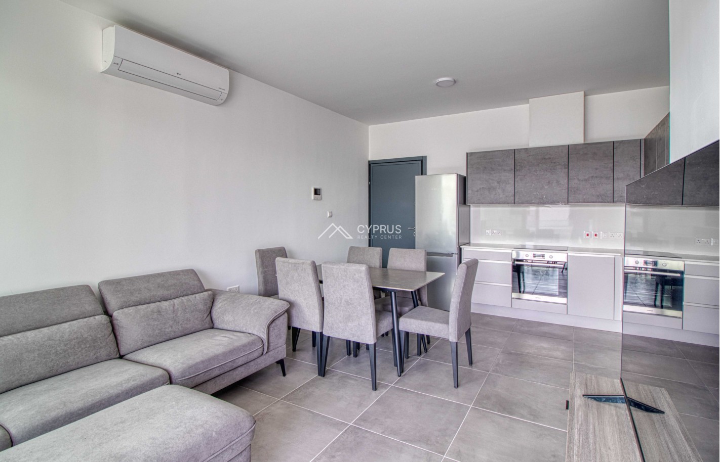 One bedroom apartment in Limassol, Omonia - фото 11