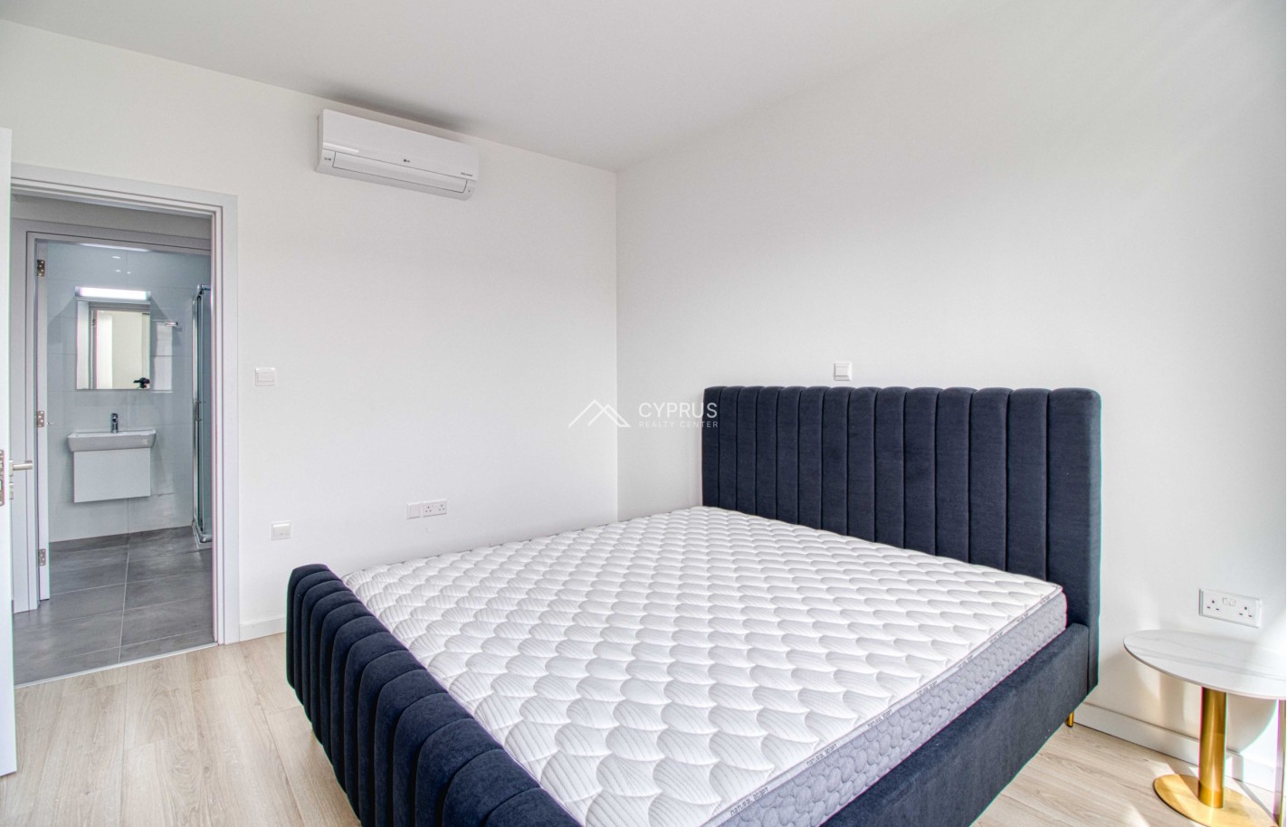 One bedroom apartment in Limassol, Omonia - фото 7