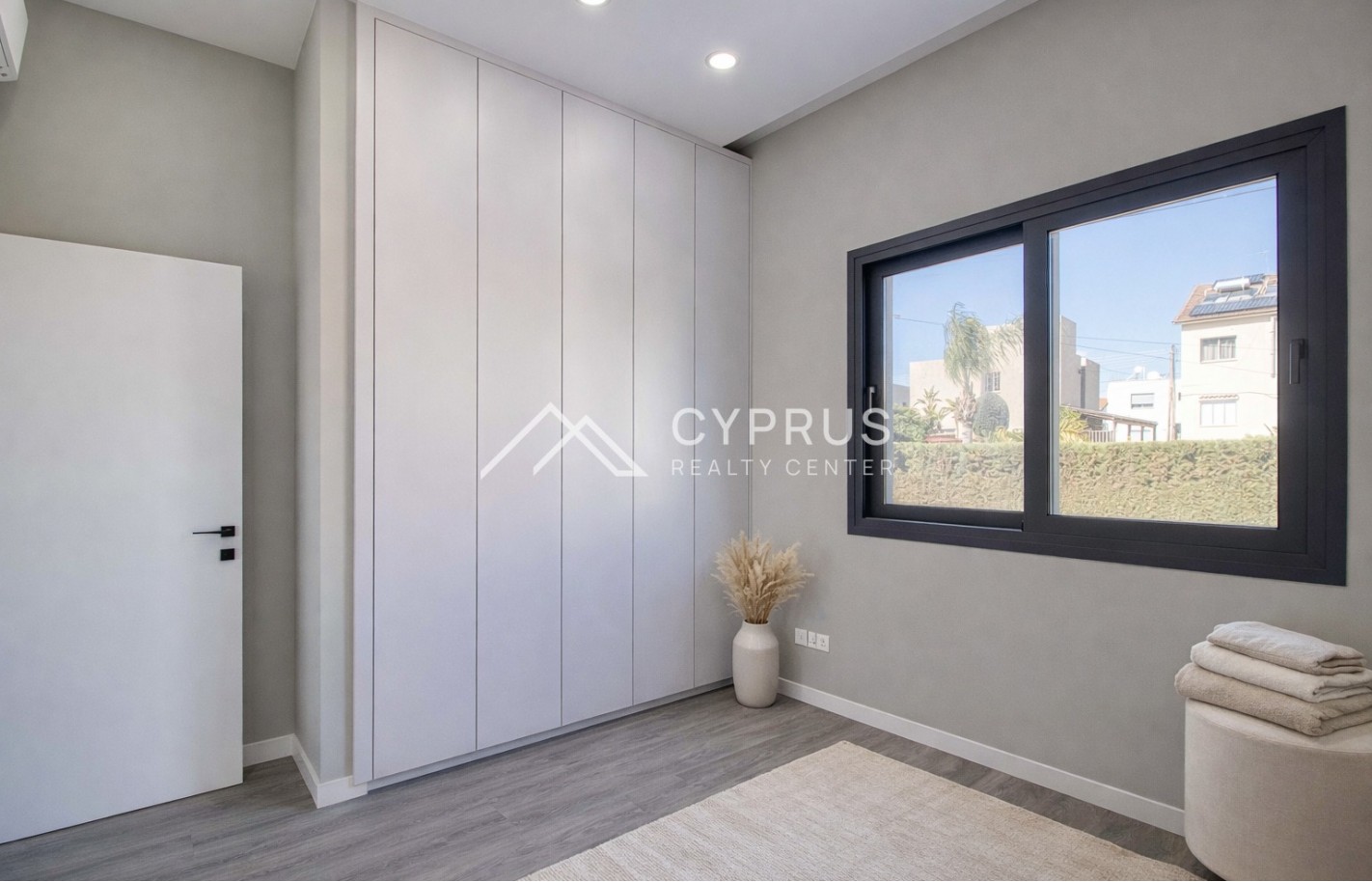 Two bedroom apartment in Limassol, Agios Athanasios - фото 14