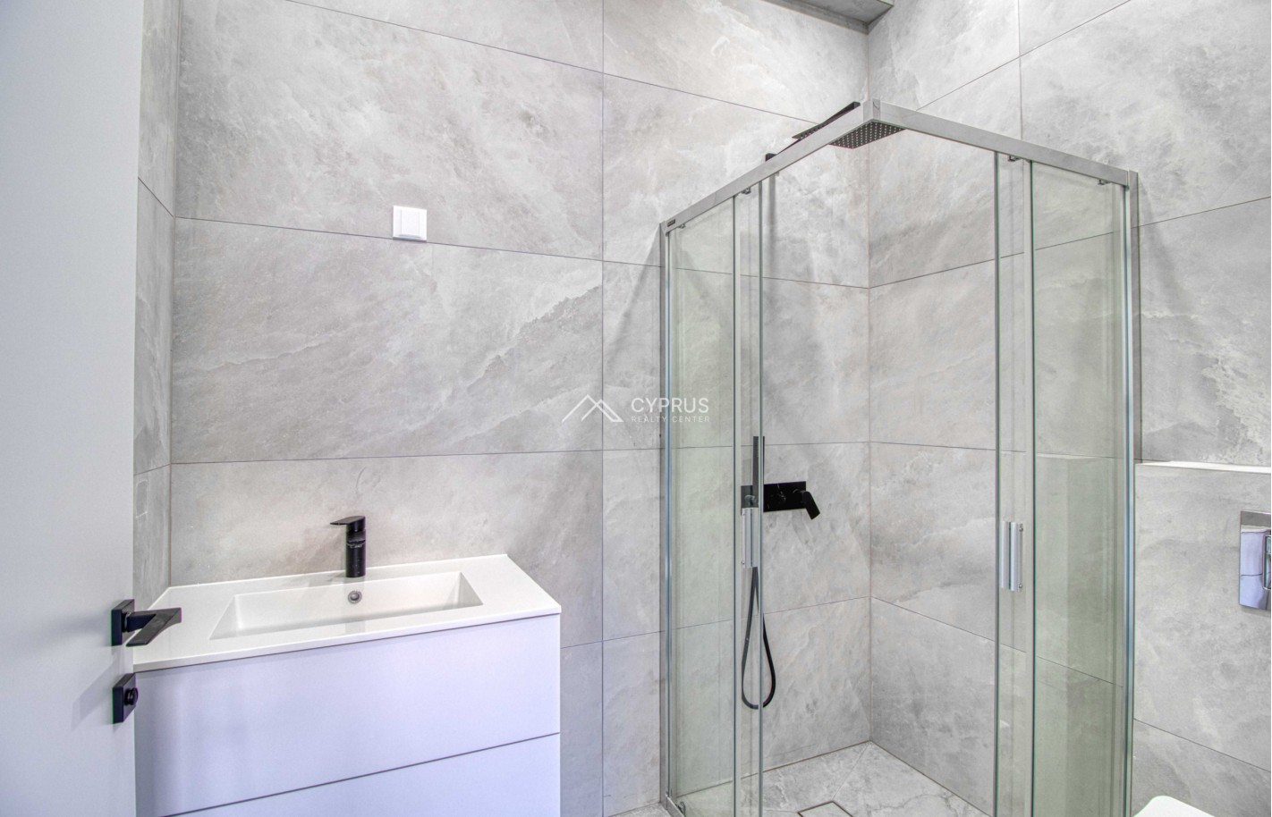 Two bedroom apartment in Limassol, Agios Athanasios - фото 6