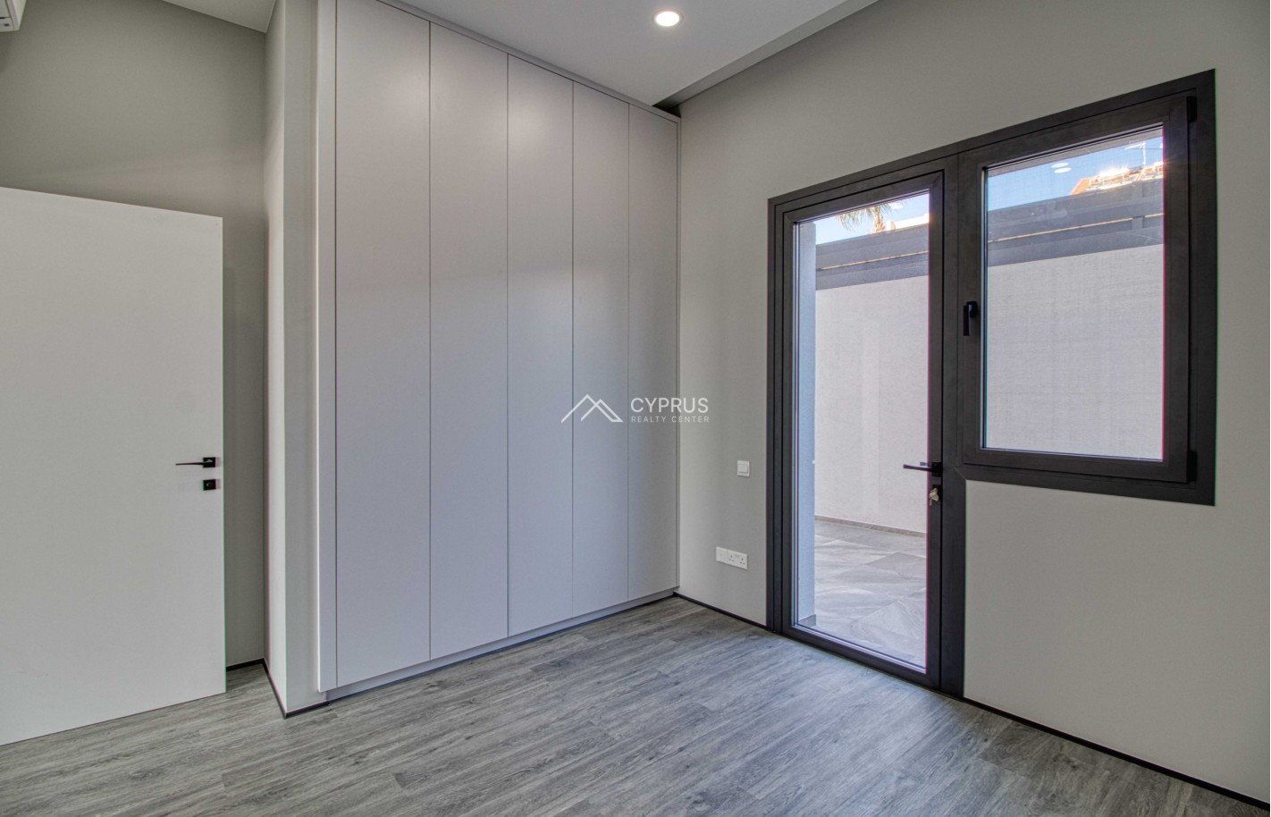 Two bedroom apartment in Limassol, Agios Athanasios - фото 14