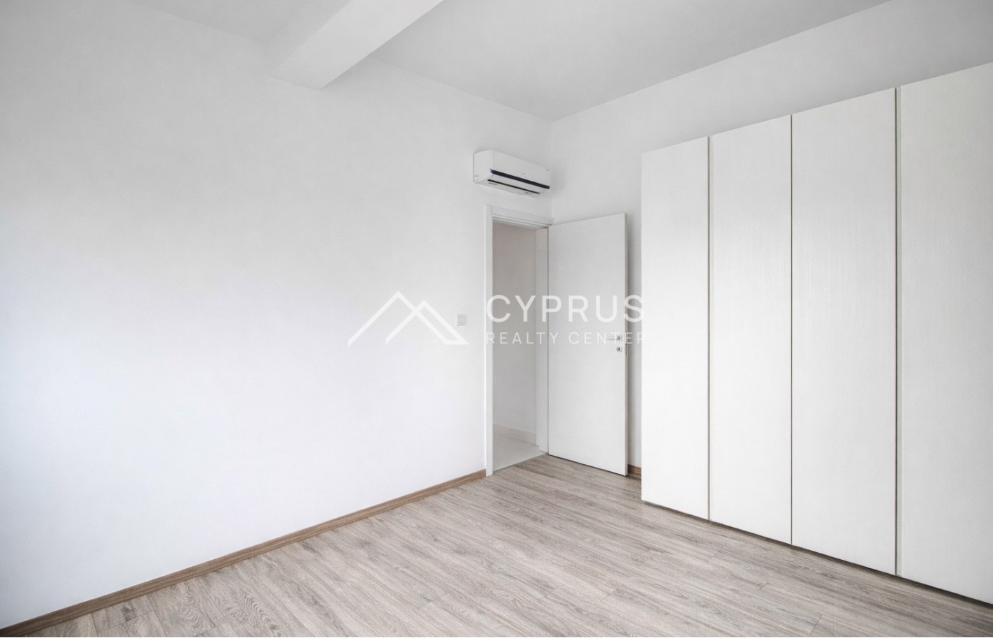 Three bedroom apartment in Limassol, Agios Tychonas - фото 11
