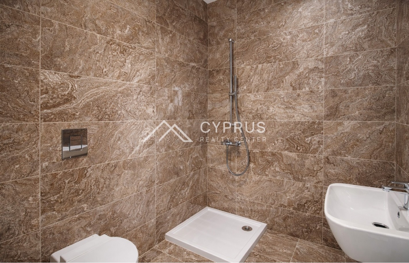 Three bedroom apartment in Limassol, Agios Tychonas - фото 17