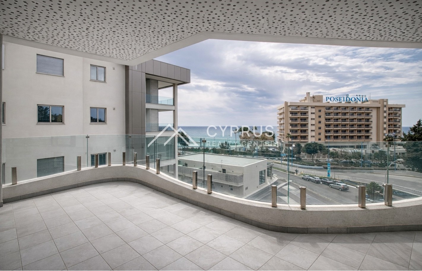 Three bedroom apartment in Limassol, Agios Tychonas - фото 1