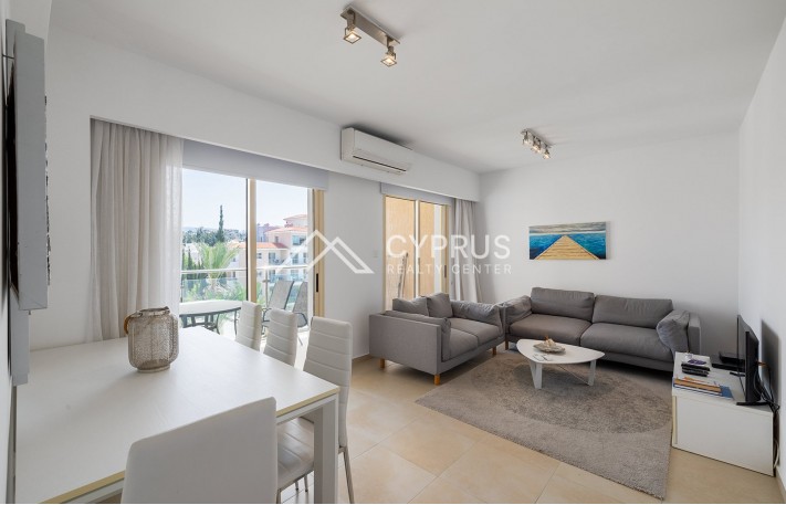 Двуспальные апартаменты в Пафосе, Universal