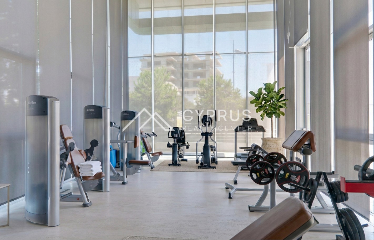 Three bedroom apartment in Limassol, Agios Tychonas - фото 29