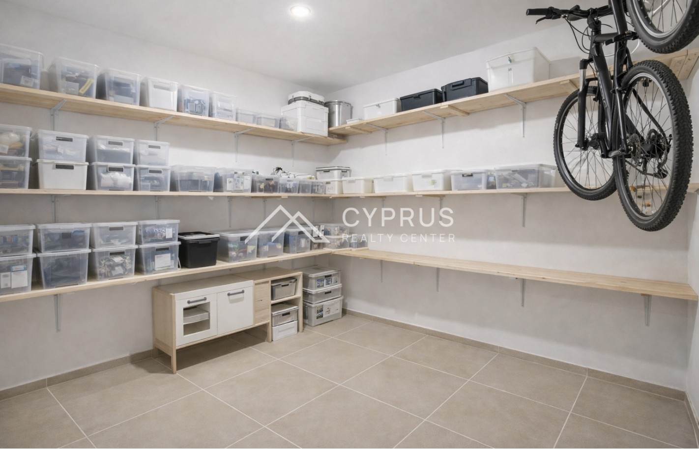 Luxury 3 bedroom apartment in Limassol, City Center - фото 7