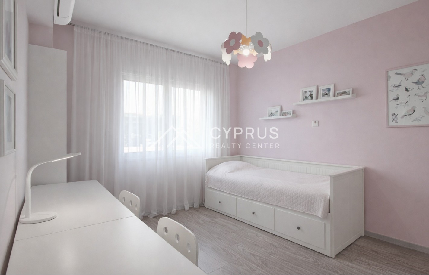 Luxury 3 bedroom apartment in Limassol, City Center - фото 22