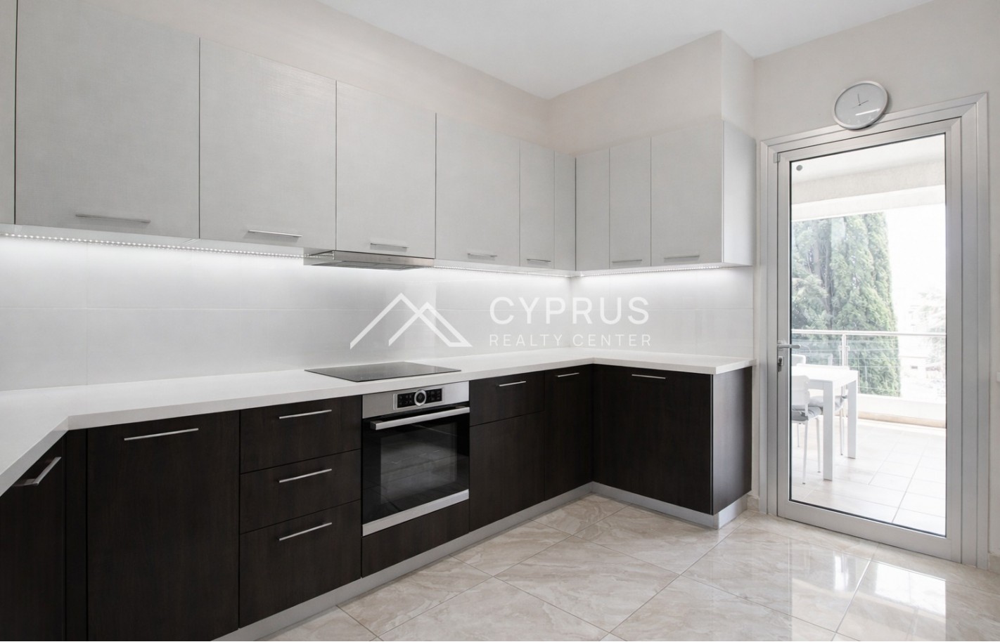 Luxury 3 bedroom apartment in Limassol, City Center - фото 2