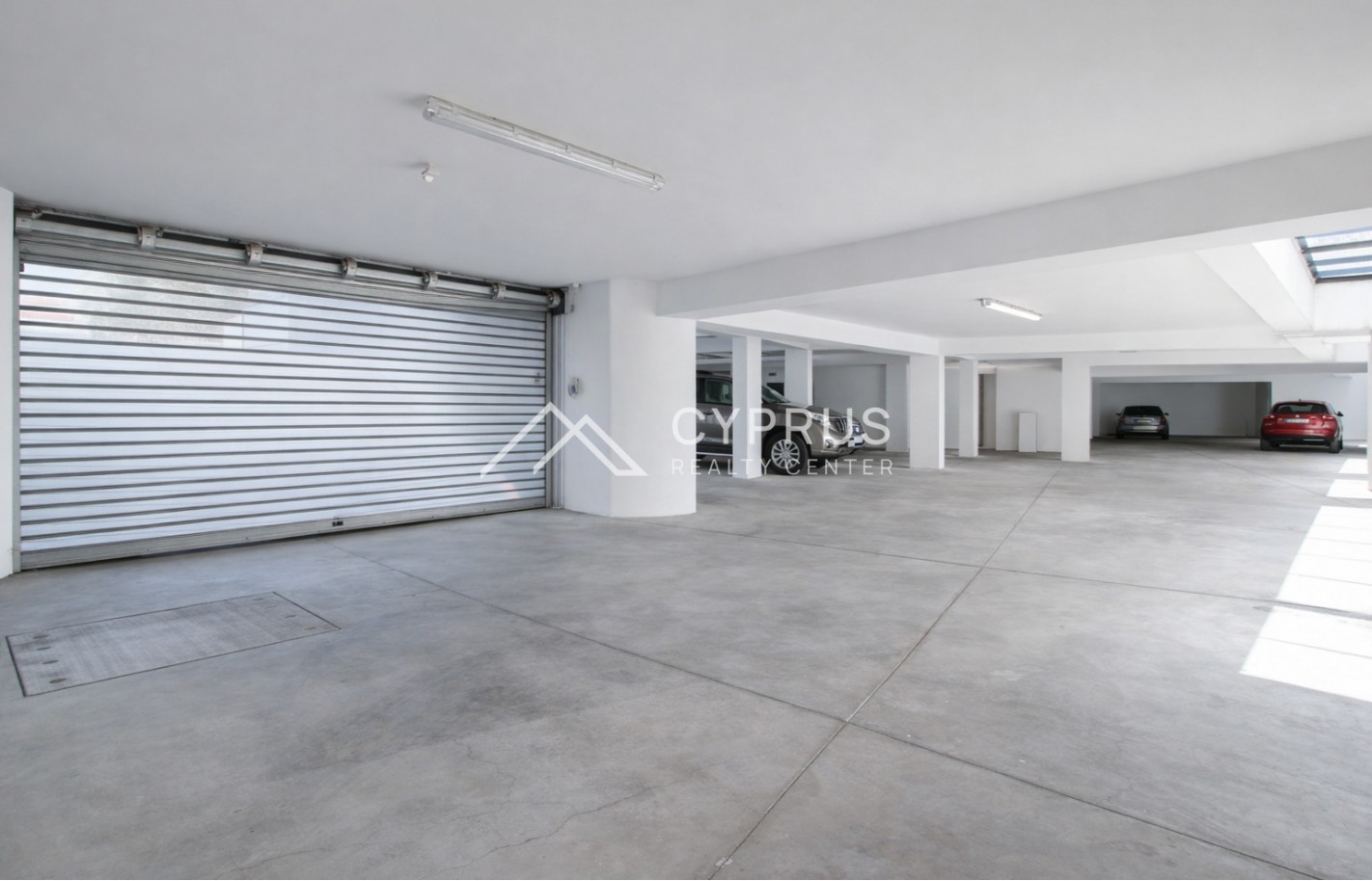 Luxury 3 bedroom apartment in Limassol, City Center - фото 19