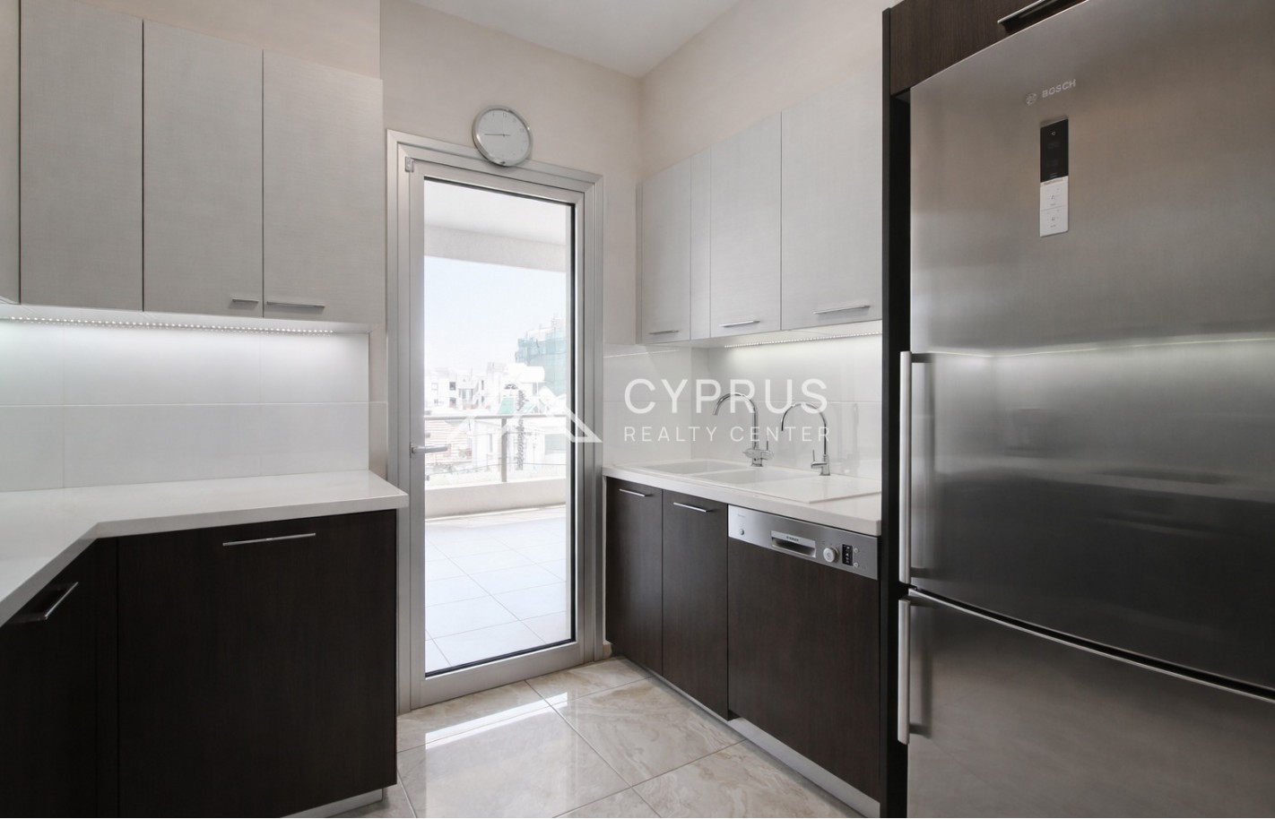 Luxury 3 bedroom apartment in Limassol, City Center - фото 18