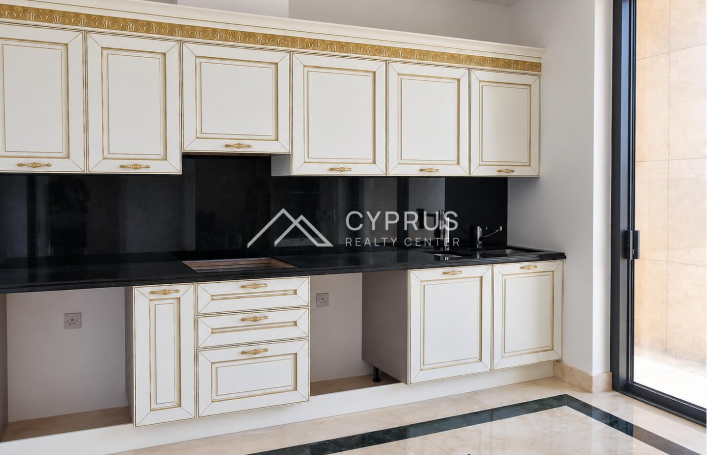 Three bedroom apartment in Limassol, Agios Tychonas - фото 2