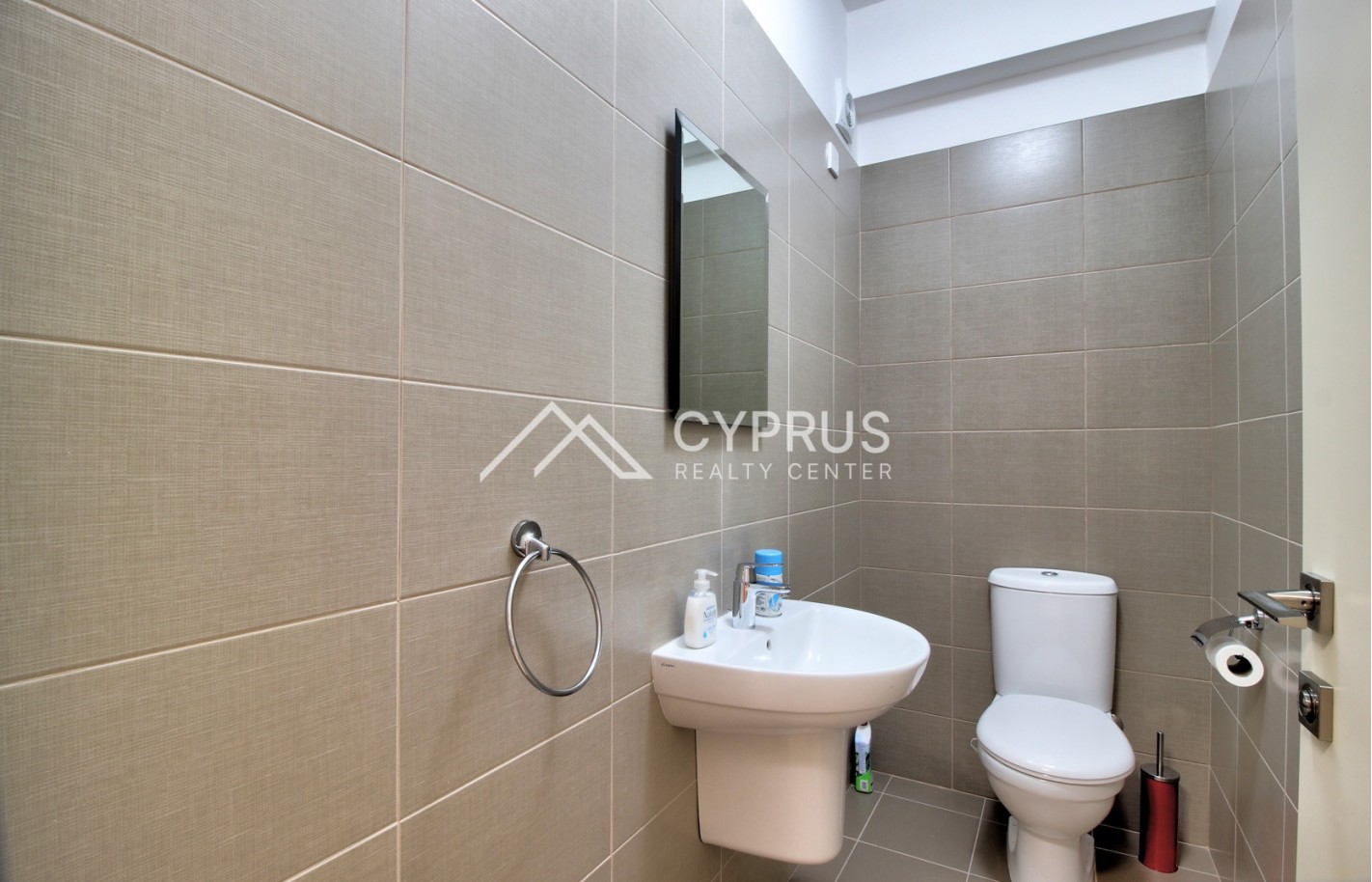 Apartment in Limassol with 2 bedrooms, City Center - фото 11
