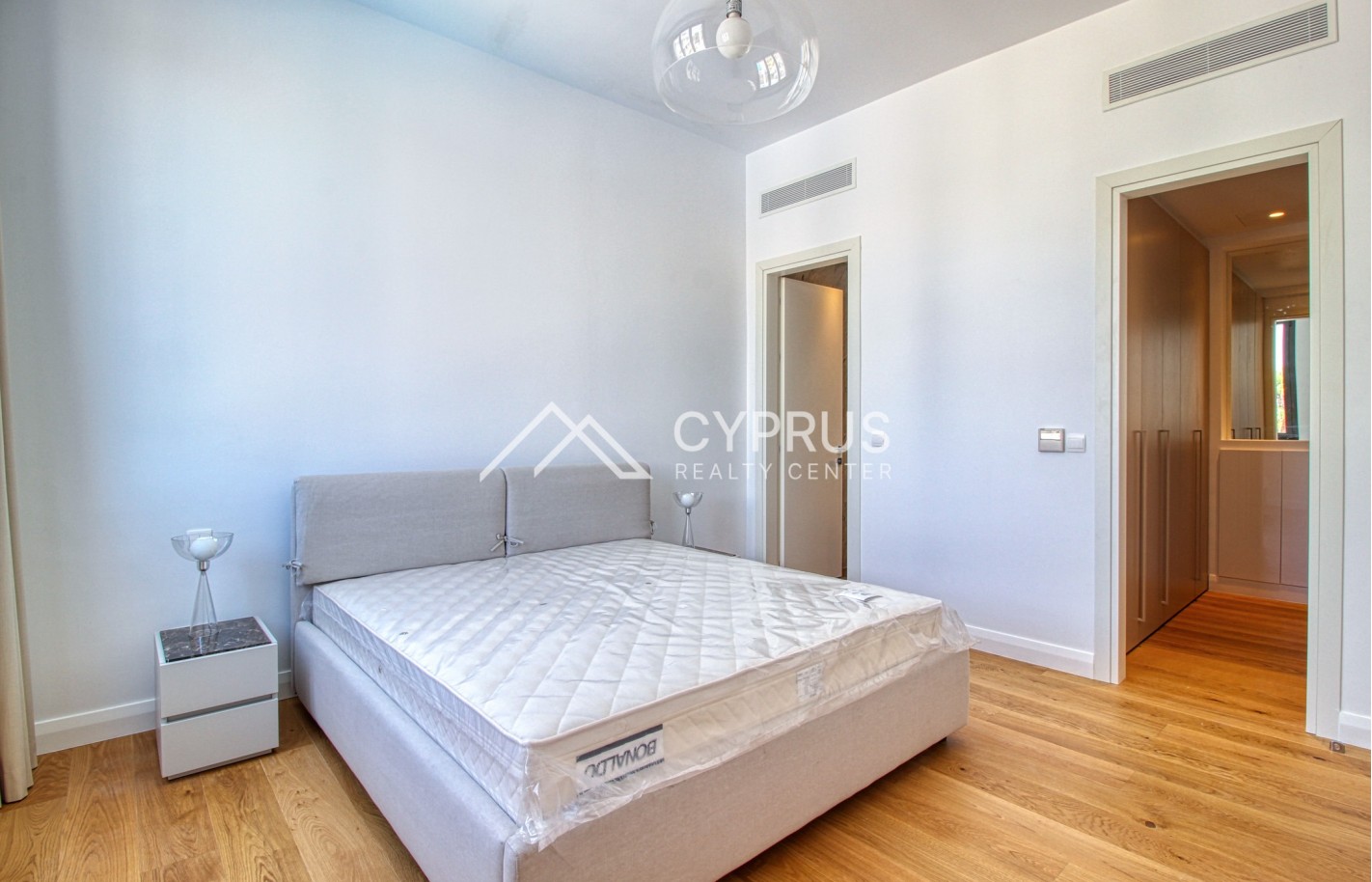 Three bedroom apartment in Limassol, Potamos Germasogeia - фото 9