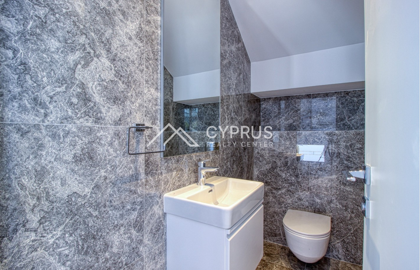 Three bedroom apartment in Limassol, Potamos Germasogeia - фото 12