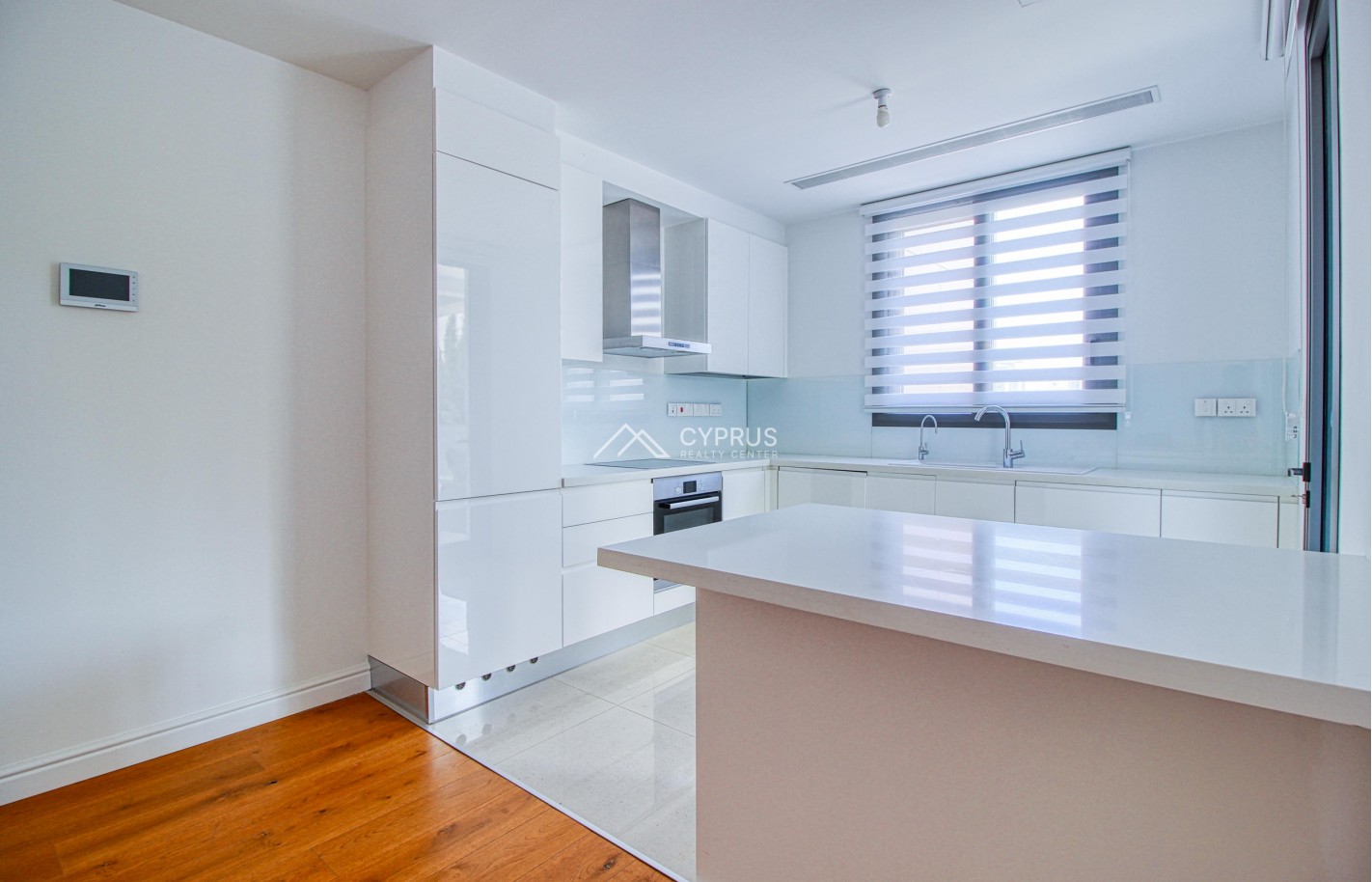 Three bedroom apartment in Limassol, Potamos Germasogeia - фото 3