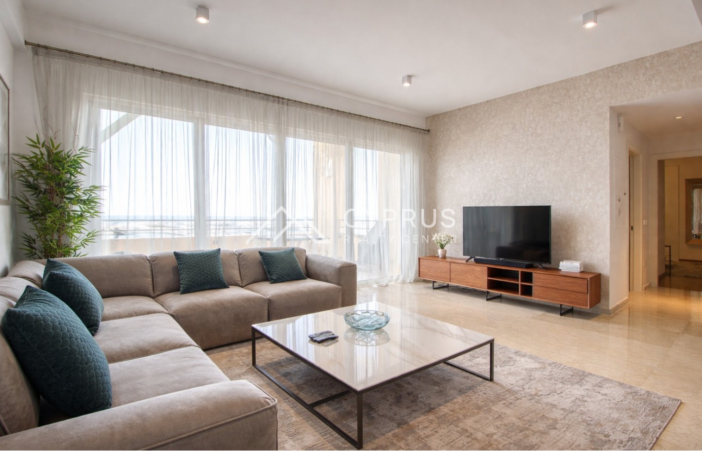 Apartment with 2 bedrooms in Limassol, Limassol Marina