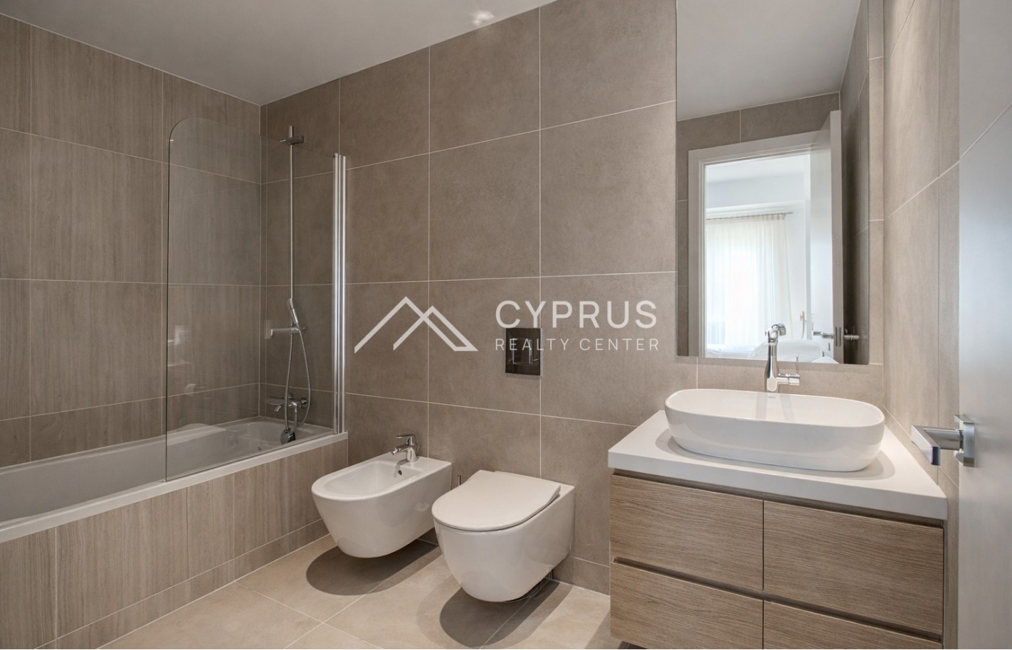 Apartment with 2 bedrooms in Limassol, Limassol Marina - фото 9