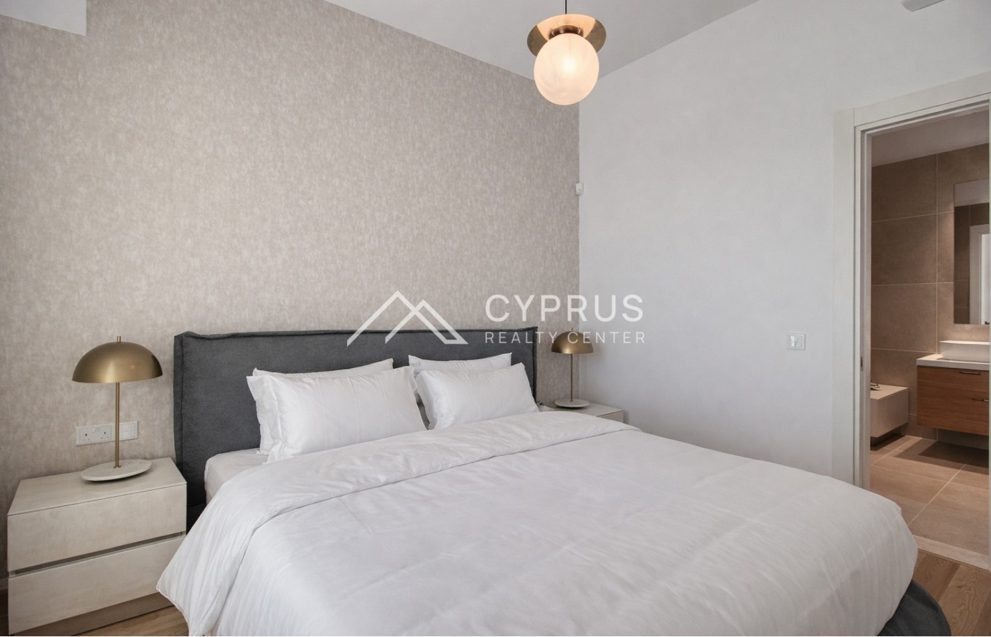 Apartment with 2 bedrooms in Limassol, Limassol Marina - фото 10