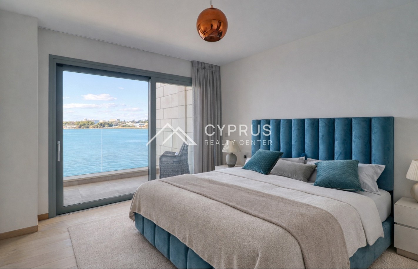 Apartment with 3 bedrooms in Limassol, Limassol Marina - фото 10