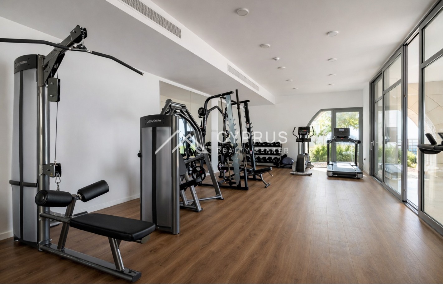 Apartment with 3 bedrooms in Limassol, Limassol Marina - фото 20