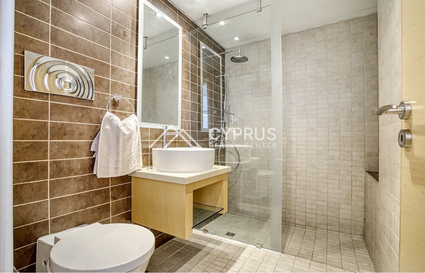 Apartment with 2 bedrooms in Limassol, Potamos Germasogeia - фото 12