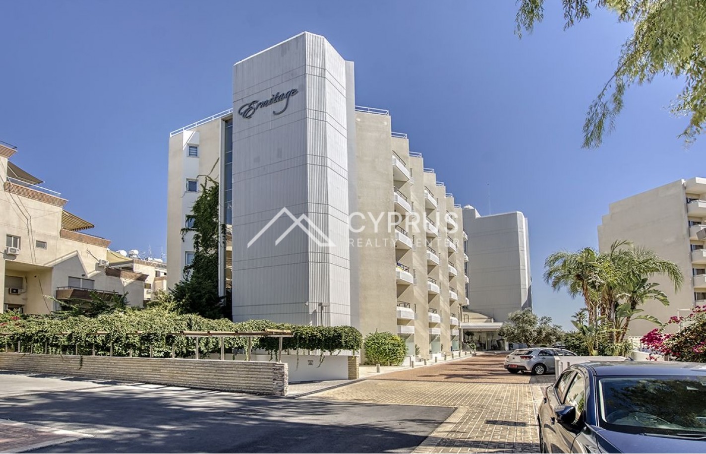 Apartment with 2 bedrooms in Limassol, Potamos Germasogeia - фото 23