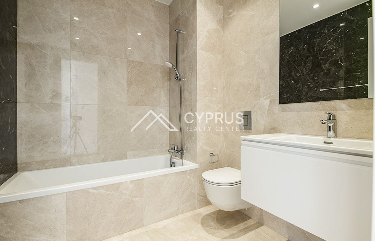 Apartment with 2 bedrooms in Limassol, Potamos Germasogeia - фото 9