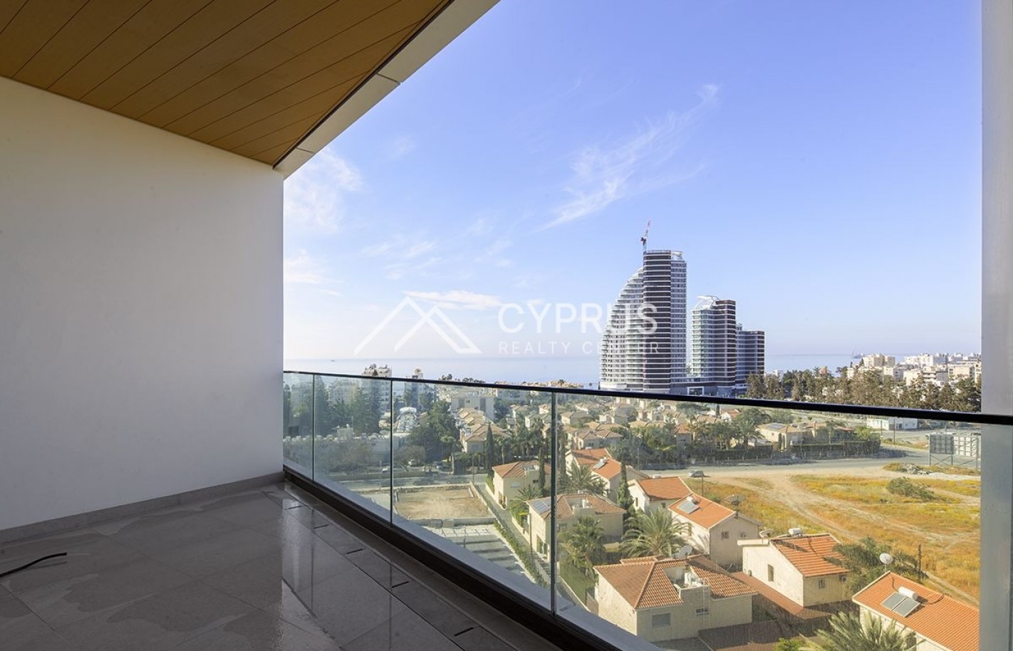 One bedroom apartment in Limassol, Potamos Germasogeia - фото 11