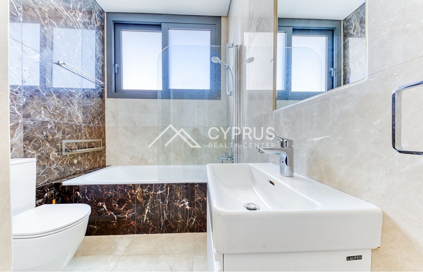 Apartment with 2 bedrooms in Limassol, Potamos Germasogeia - фото 17